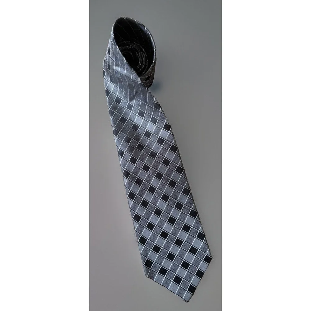 Roberto Villini Collezione Neckwear Tie Black Silver Checkered 100% Silk JBHS